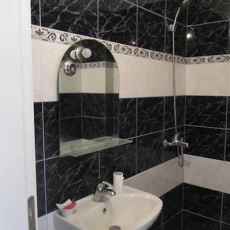 Karolina'S Bayview Apartments * Vlorë
