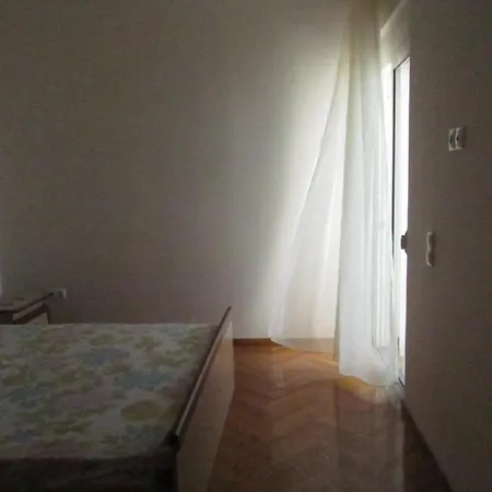Karolina'S Bayview Apartments * Vlore